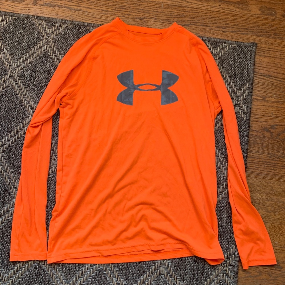Underarmour long sleeve
